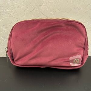 lululemon athletica Everywhere Belt Bag - Velour NWT